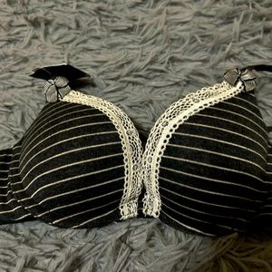 Tommy Hilfiger new 32A  grey with with line and laze with little bow